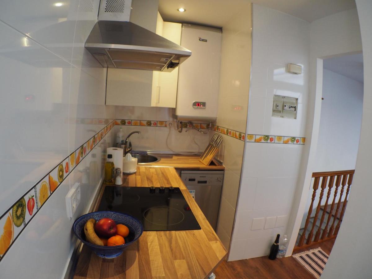 Cosy Appartment W/ Terrace In The Old City Centre Malaga Luaran gambar