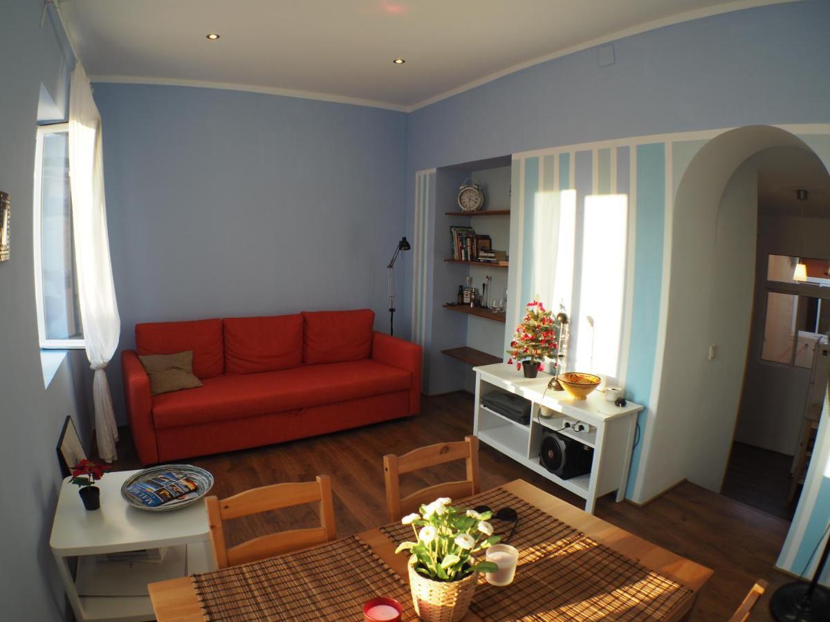 Cosy Appartment W/ Terrace In The Old City Centre Malaga Luaran gambar